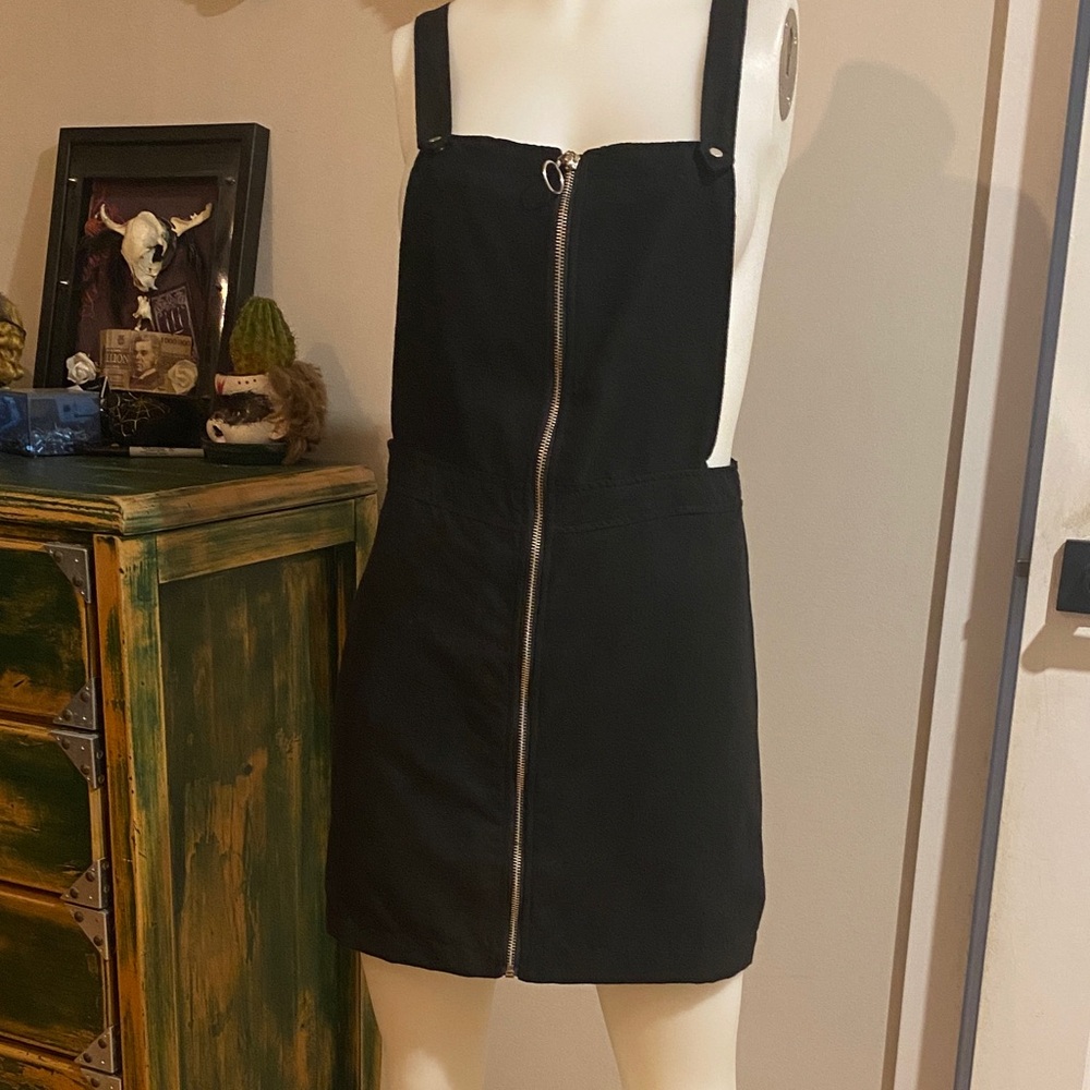 Divided Black Jumpsuit with Front Zipper
